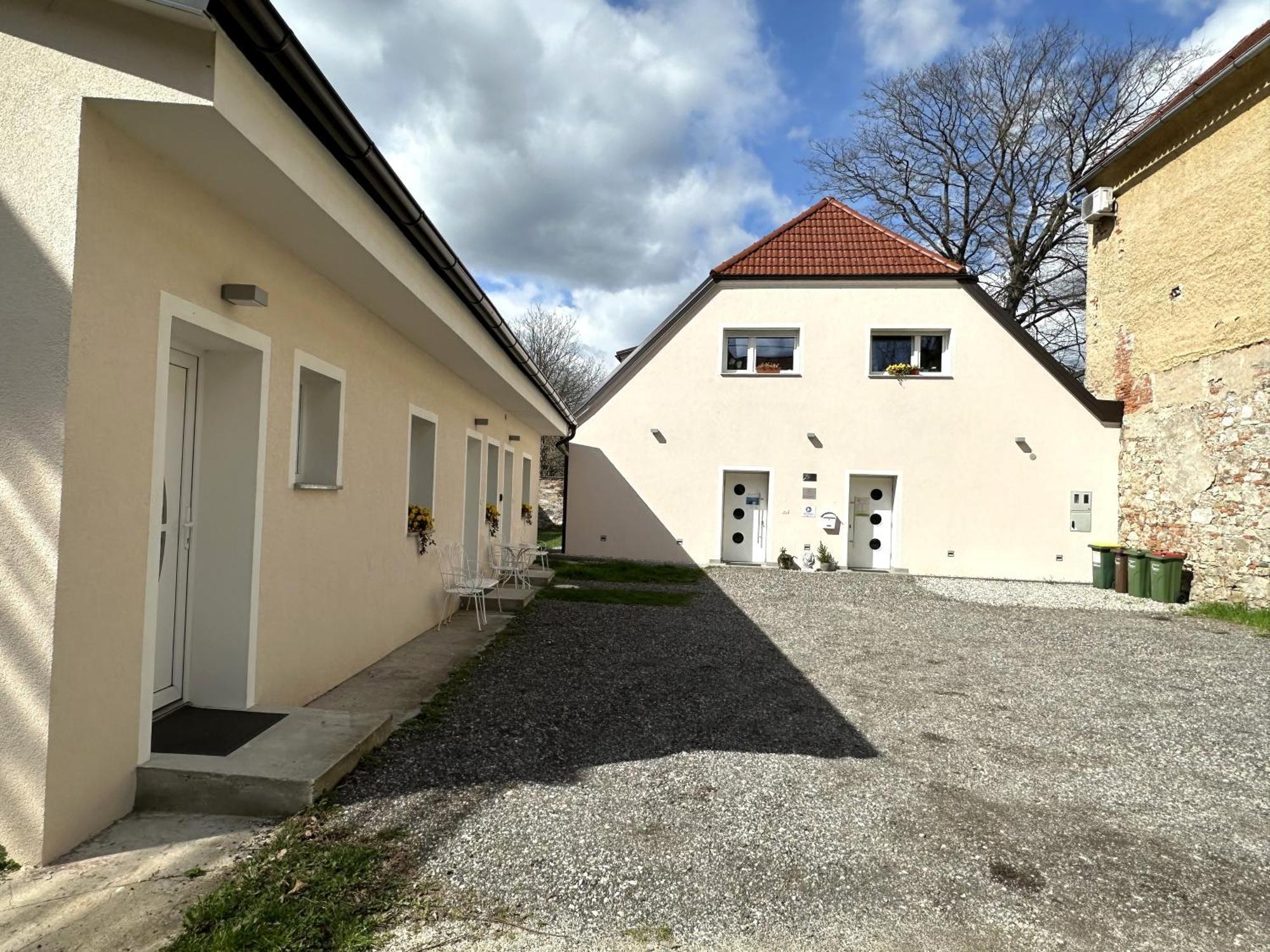 Om Yoga Center Slovenska Bistrica